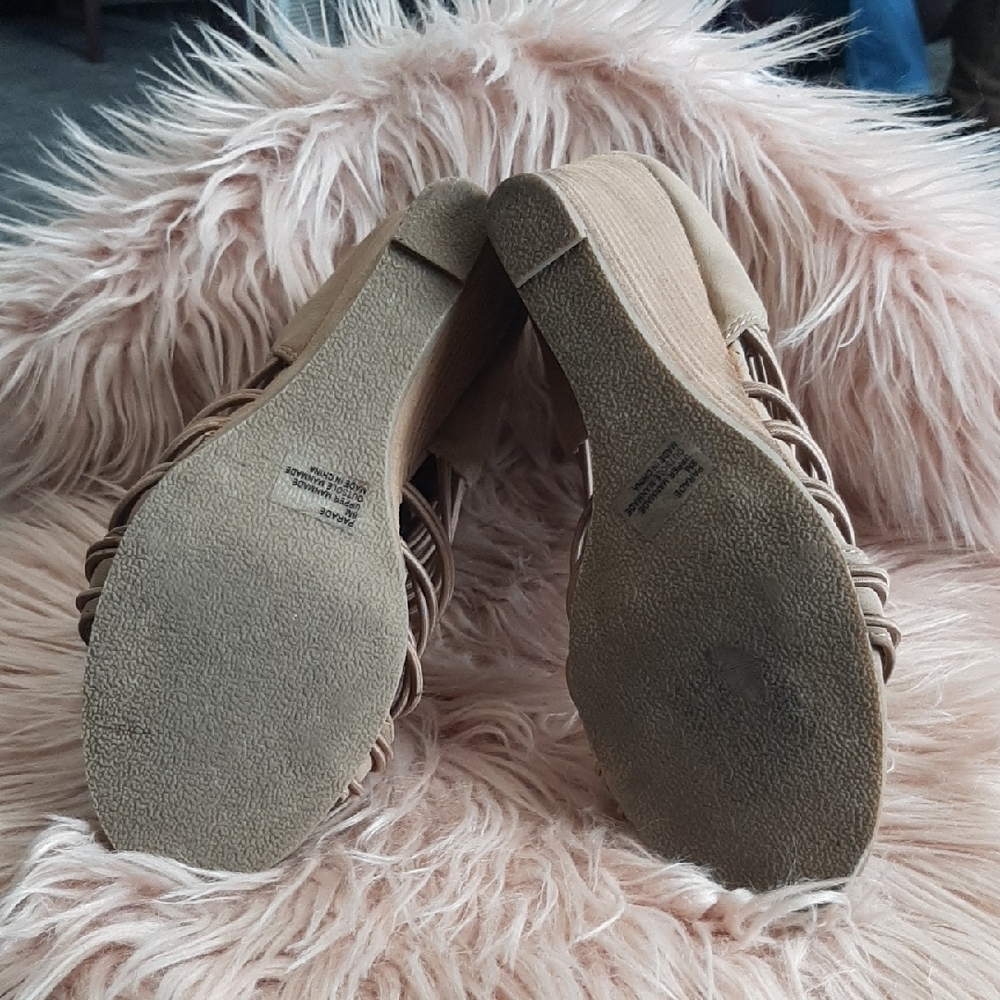 Coconuts by Matisse Beige Strappy Wedges - Picture 4 of 5